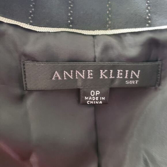 Anne Klein Black Striped Pantsuit 0P - Picture 13 of 15